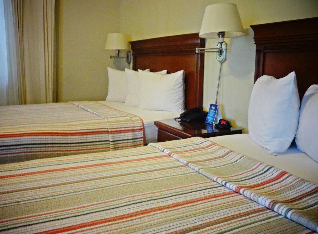 Hotel El Almendro Манагуа Екстериор снимка
