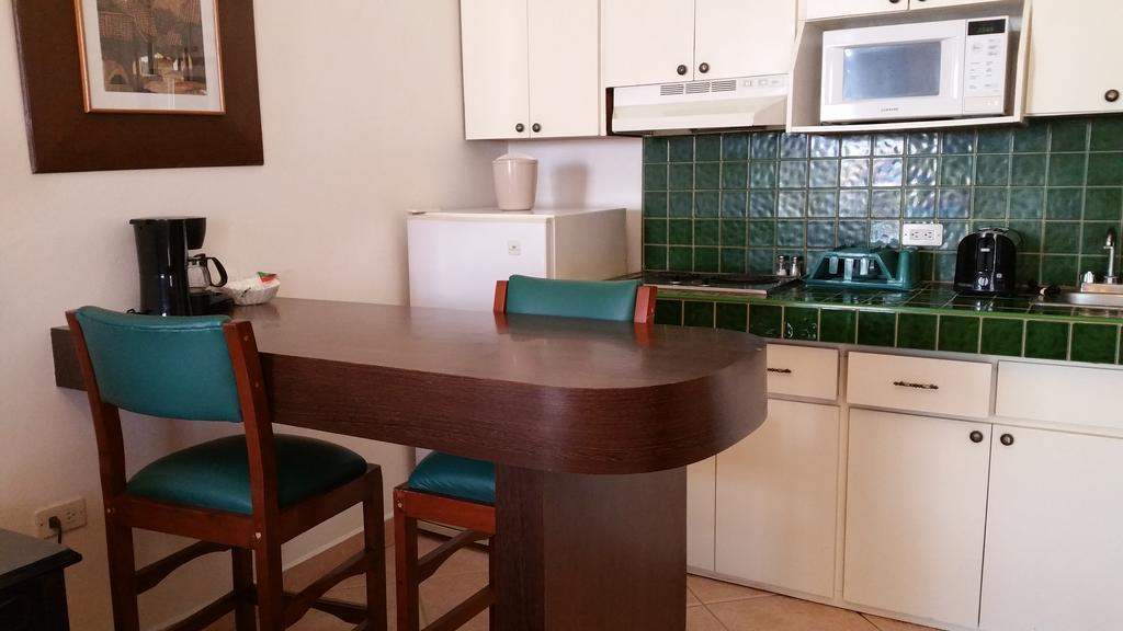 Hotel El Almendro Манагуа Екстериор снимка