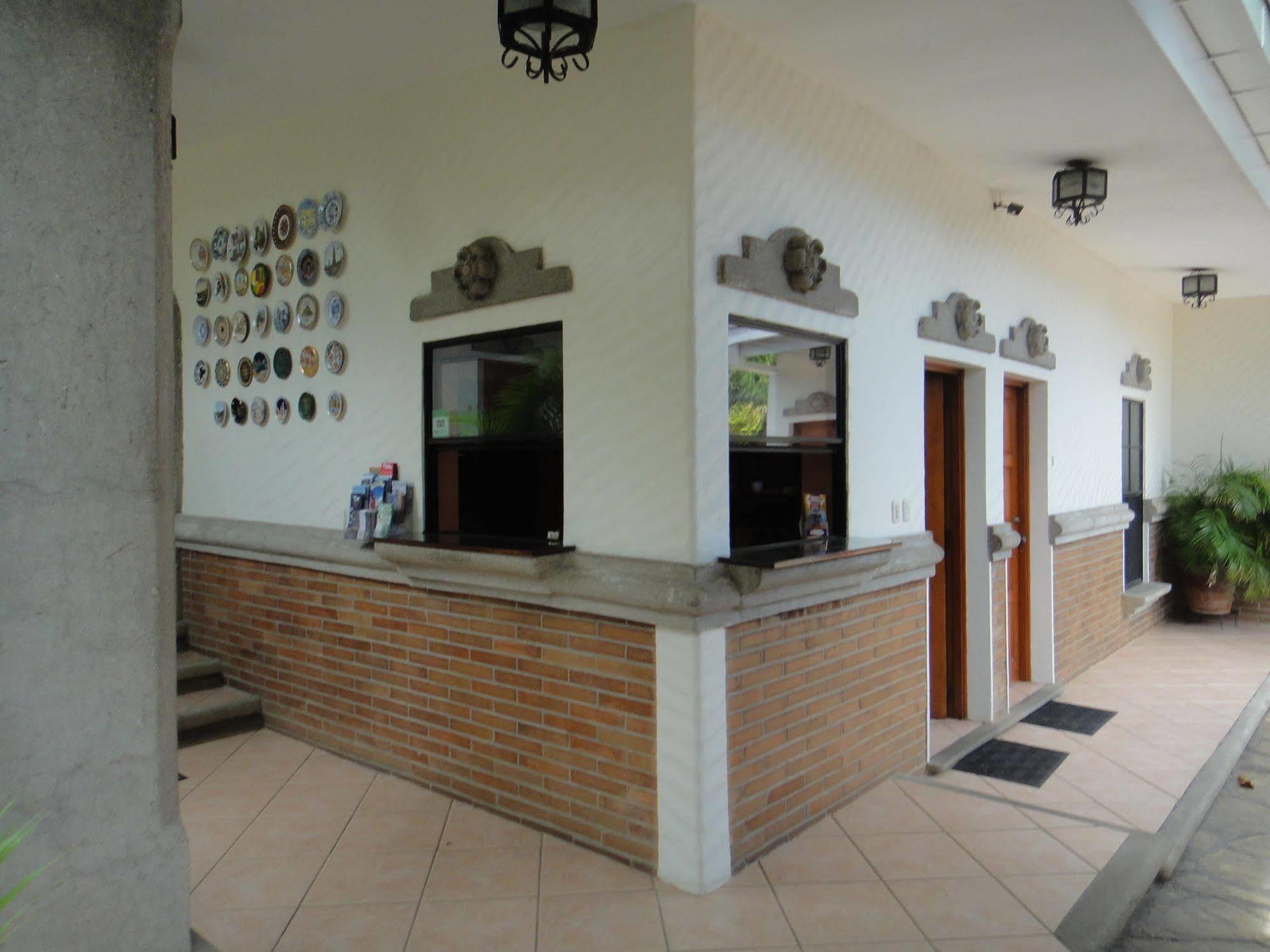Hotel El Almendro Манагуа Екстериор снимка